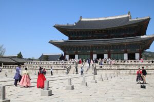 Los turistas del Palacio Gyeongbokgung.